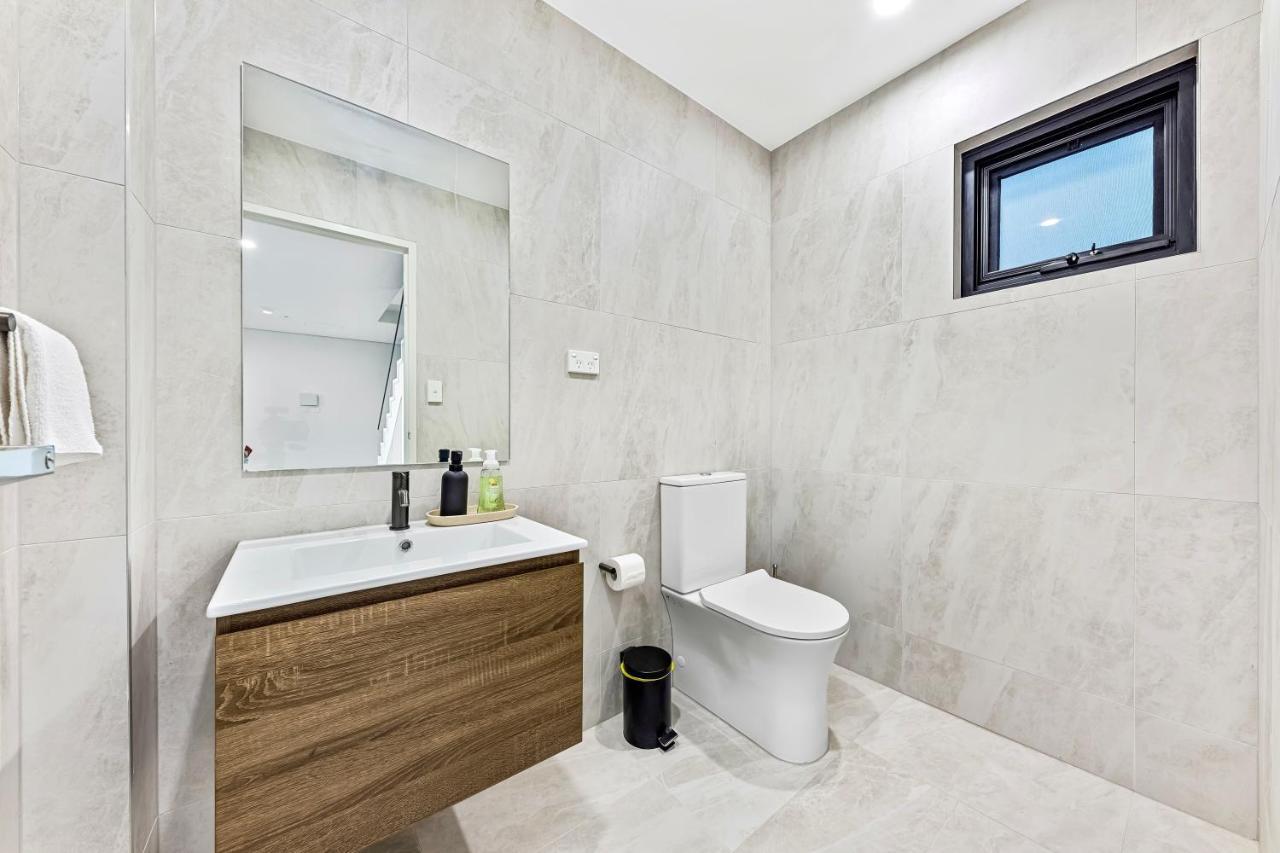 Urban Oasis In Heart Of Homebush Sidney Exterior foto